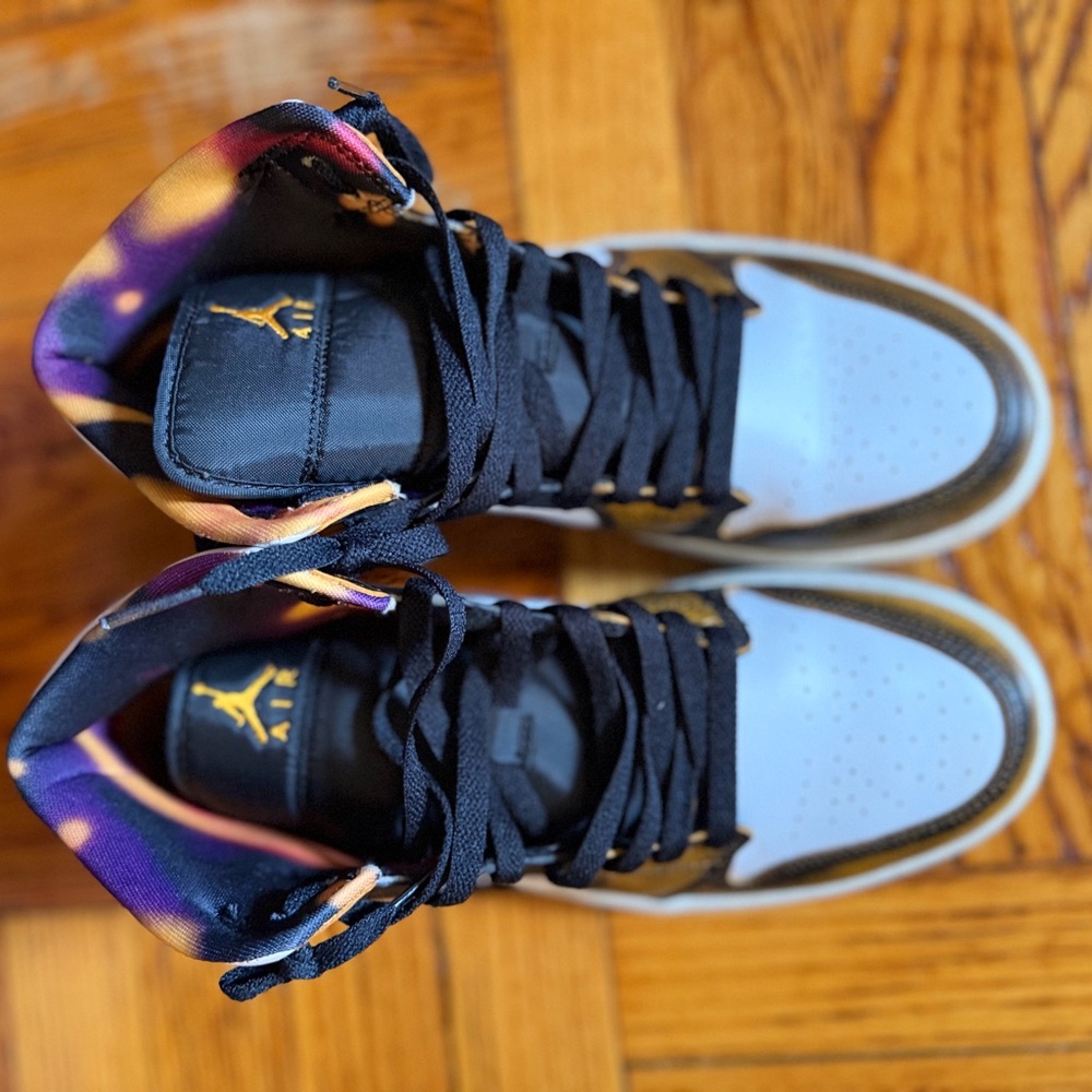 Nike Black and Gold Men's Sneakers